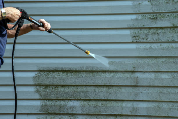 Why Choose Our Certified Pressure Washing Experts for Your Project Needs in Crownsville, MD?